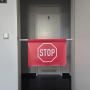 Hängewarnschild STOP